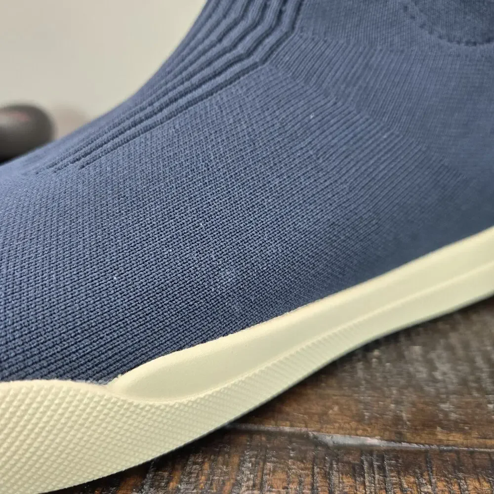 NEW Vessi Weekend Chelsea Mens Size 9 Waterproof Shoes Sea on Off White